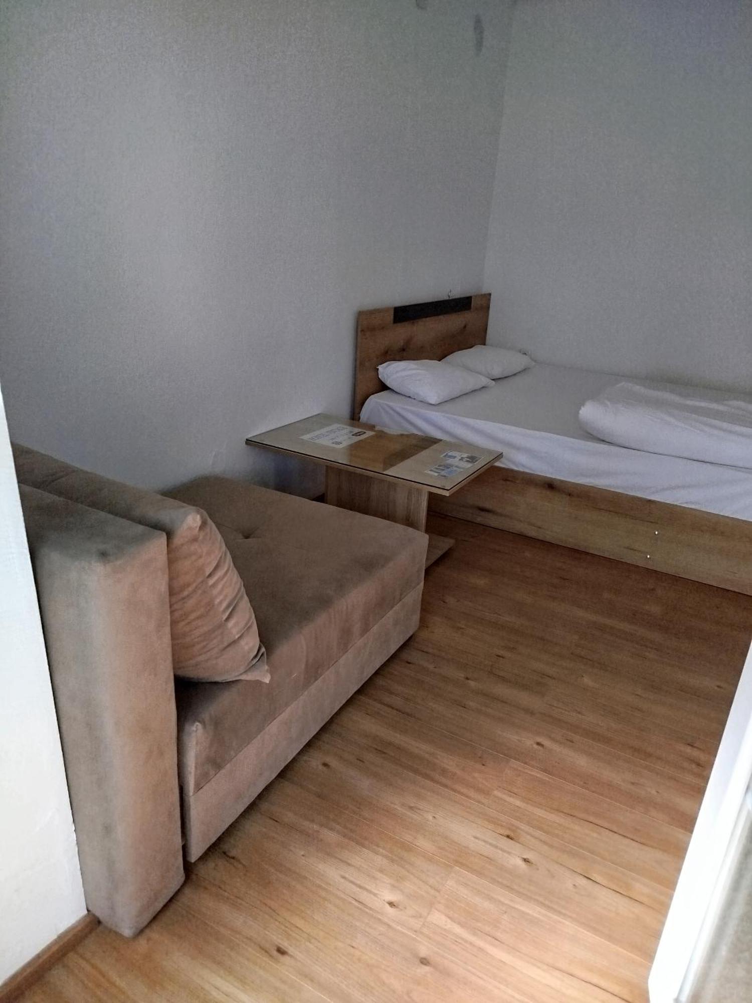 Hostel Vintage Ohrid Buitenkant foto